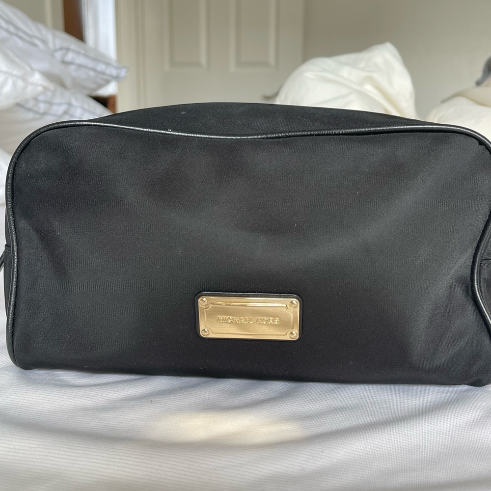 Michael Kors Toiletries bag